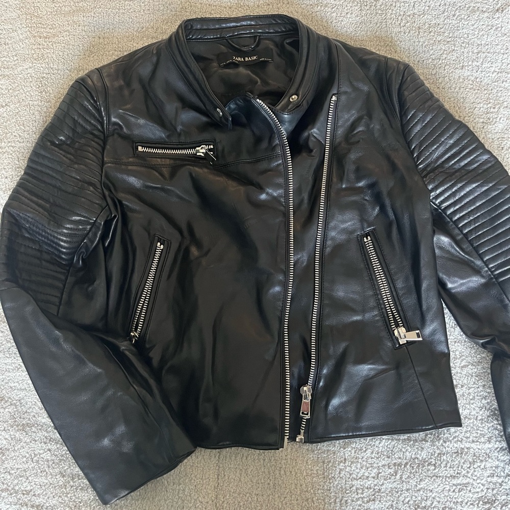 ZARA Black leather moto jacket - Size XL